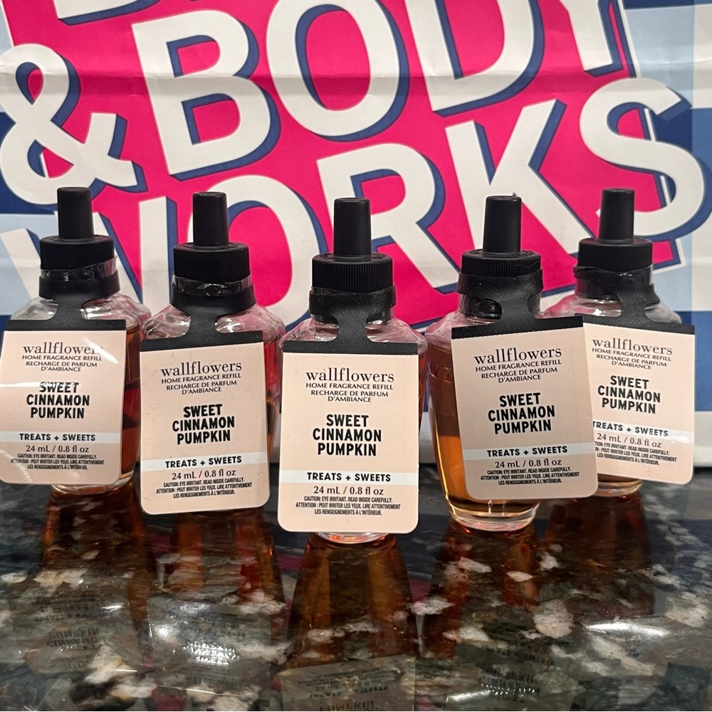 NEW 5-Pack SWEET CINNAMON PUMPKIN Wallflower Refill Bulbs Bath & Body Works